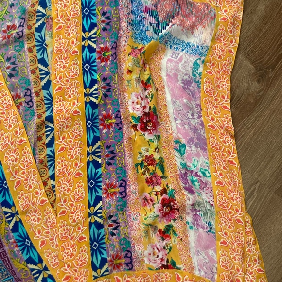 Vibrant Multicolored Pattern Feathers by Tolani Raelyn Kimono Poncho Top EUC - Picture 3 of 9